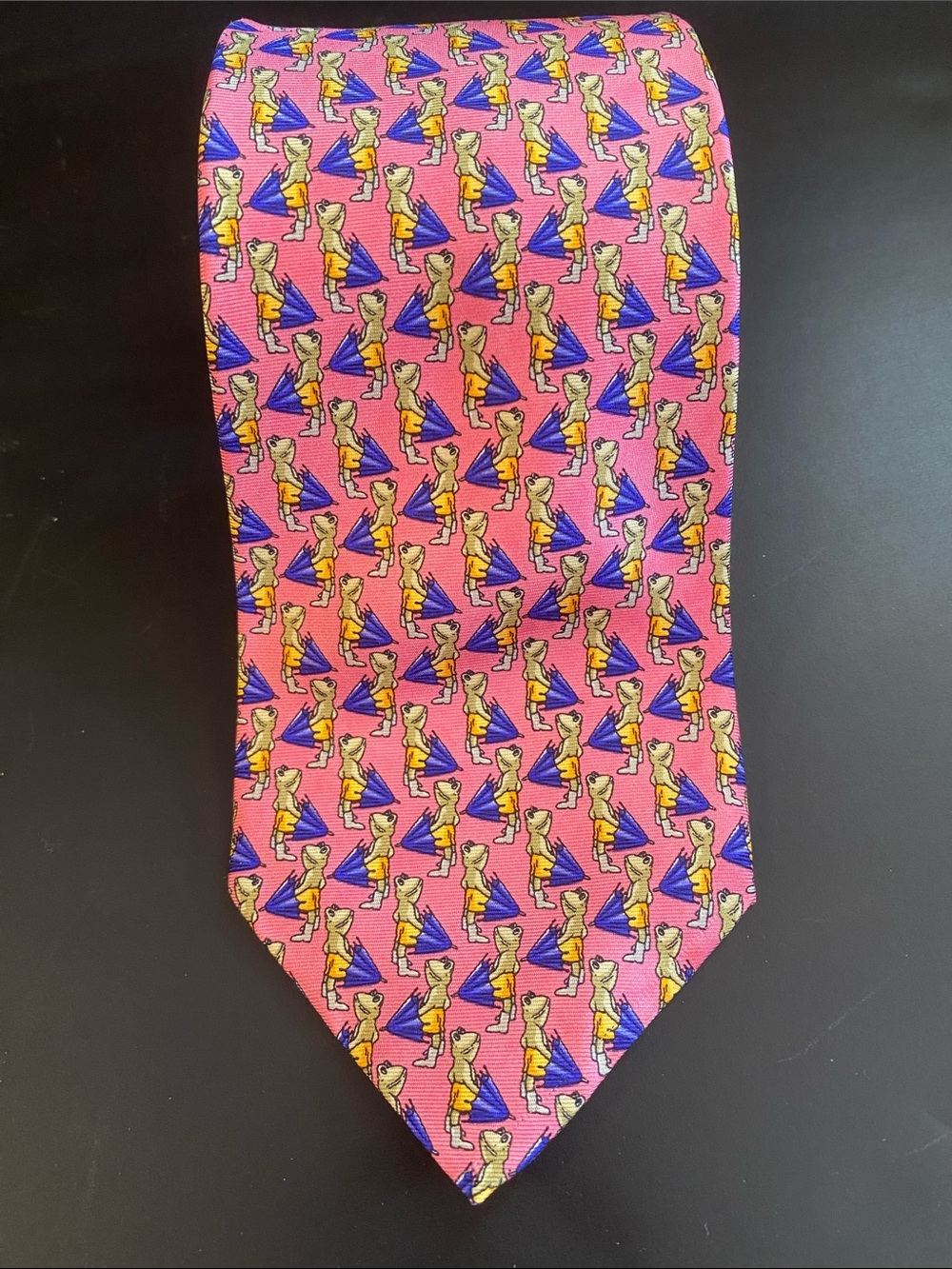 Huntington Silk Pink Frog w Umbrella Tie - Picture 2 of 4